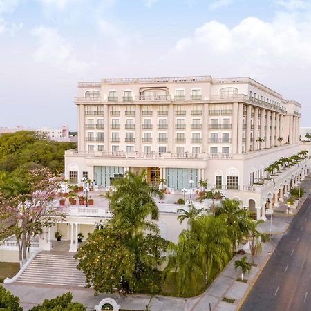 Fiesta Americana Merida Hotel Exterior photo