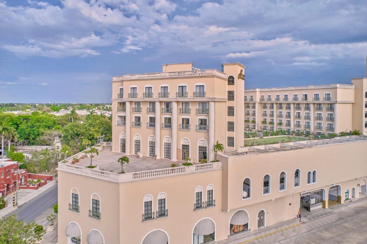 Fiesta Americana Merida Hotel Exterior photo